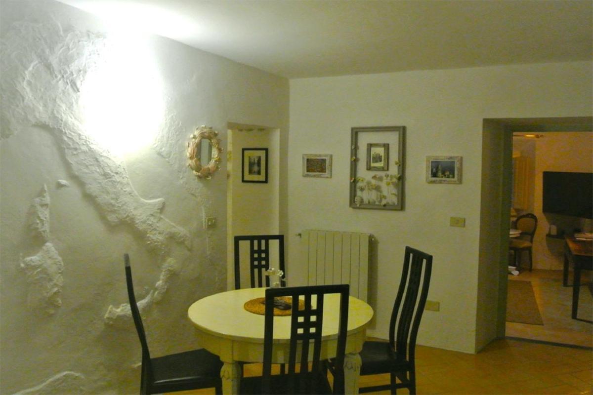 Casa Alberi Lägenhet Volterra Exteriör bild